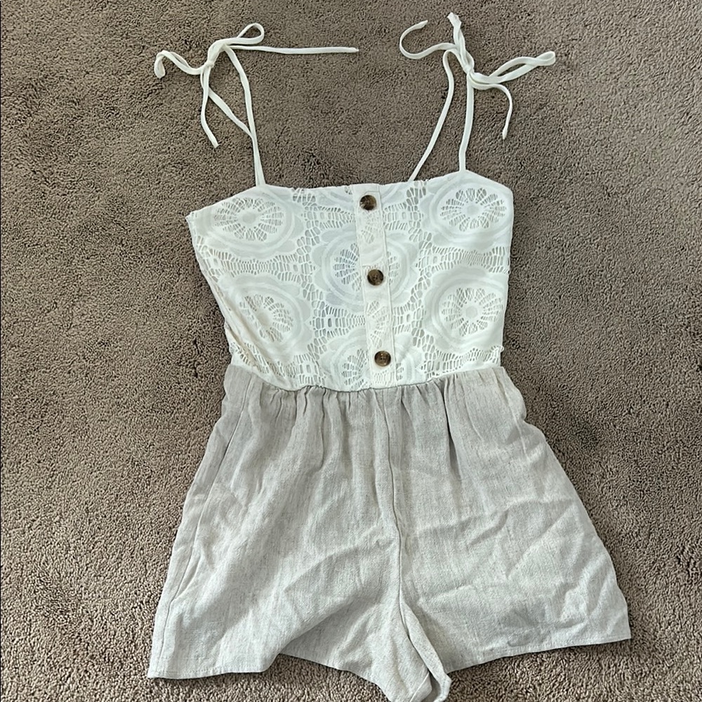 Cute summer romper white/beige